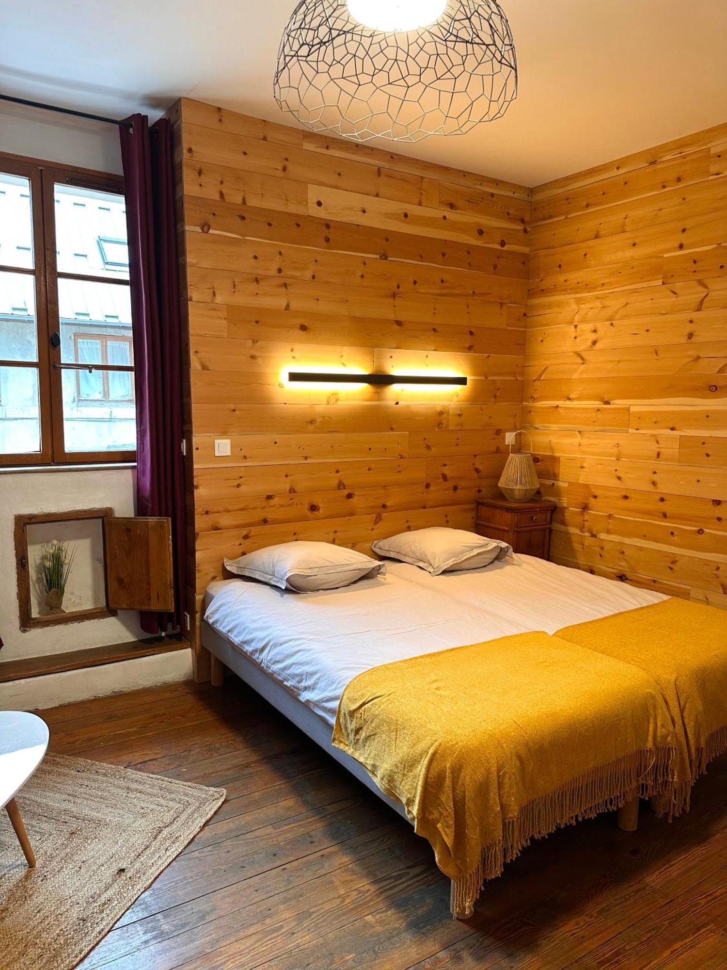 Auberge Le Glacier Bleu Mont-Dauphin Ngoại thất bức ảnh