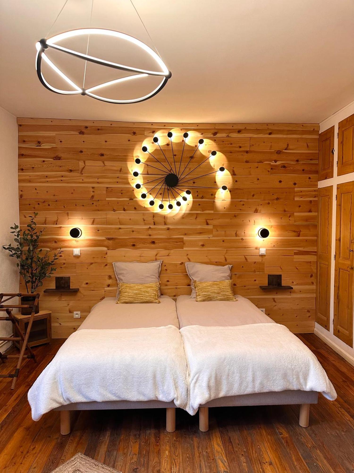 Auberge Le Glacier Bleu Mont-Dauphin Phòng bức ảnh