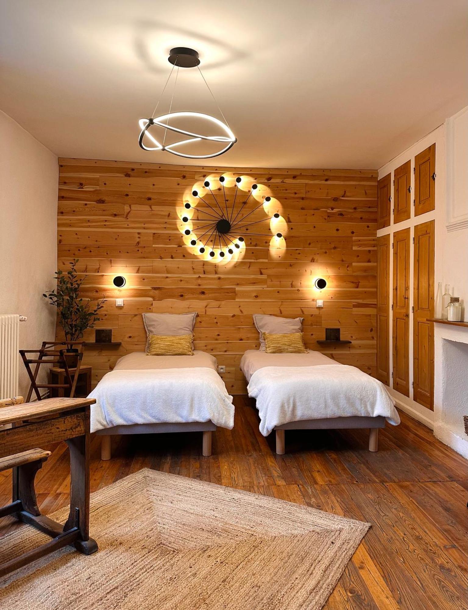 Auberge Le Glacier Bleu Mont-Dauphin Phòng bức ảnh