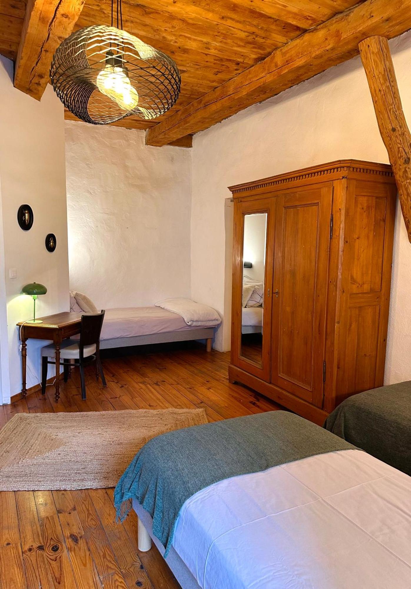 Auberge Le Glacier Bleu Mont-Dauphin Phòng bức ảnh